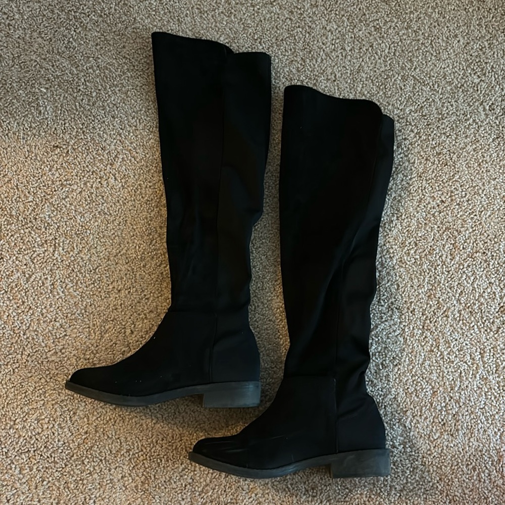 Black Boots